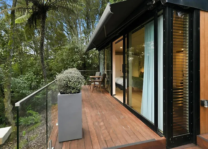 Kakariki Tiny House - Bush Sauna Okere Falls Rotorua